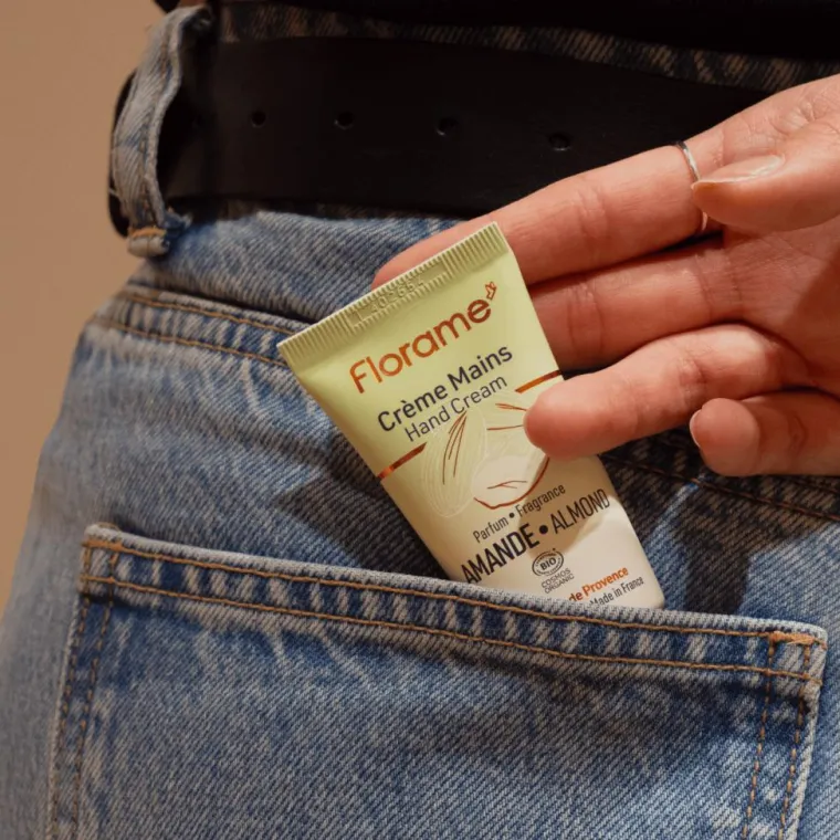 Hot FLORAME Coffret duo parfumé amande Cosmos Organic