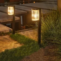 LUMIJARDIN Lot de 2 balises solaires Batimex coloris noir en plastique - 7,8 x 11 x 57,9 cm