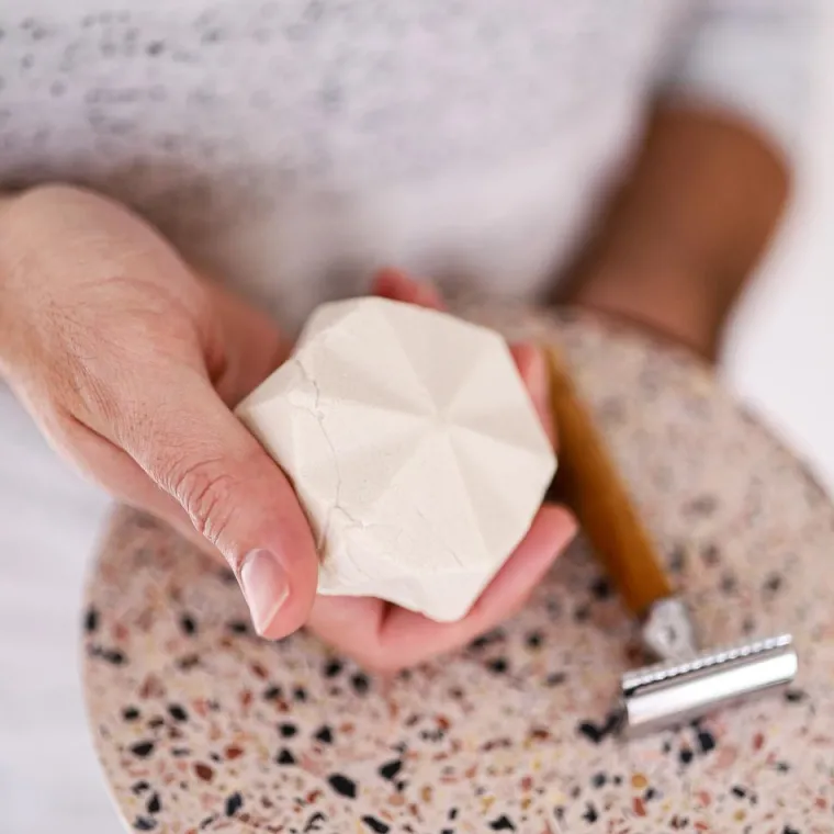 Online LAMAZUNA Pain de rasage peau normale au beurre de karité 55 gr