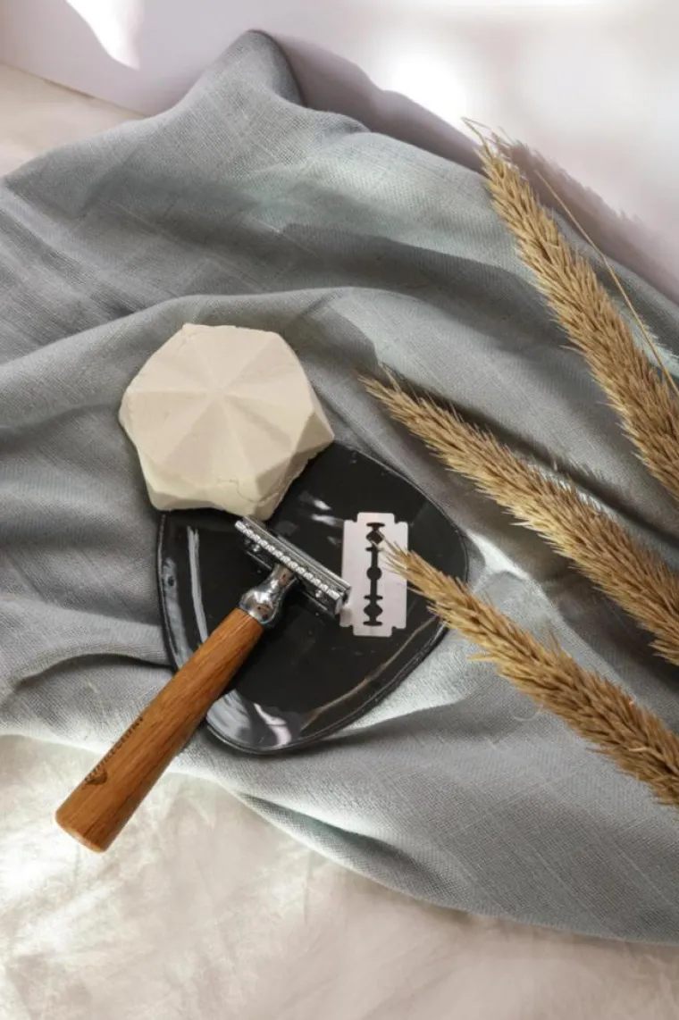 Online LAMAZUNA Pain de rasage peau normale au beurre de karité 55 gr