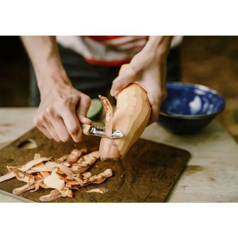 OPINEL Éplucheur hêtre coloris naturel n°115