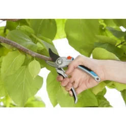 Hot GARDENA Sécateur en aluminium à lames remplaçables spécial bois vert